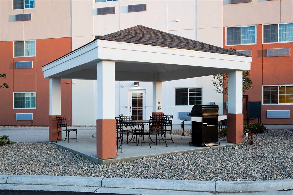 Candlewood Suites Minot By Ihg Esterno foto