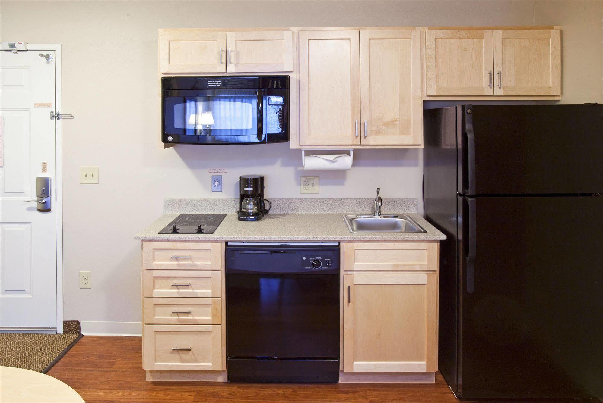 Candlewood Suites Minot By Ihg Esterno foto